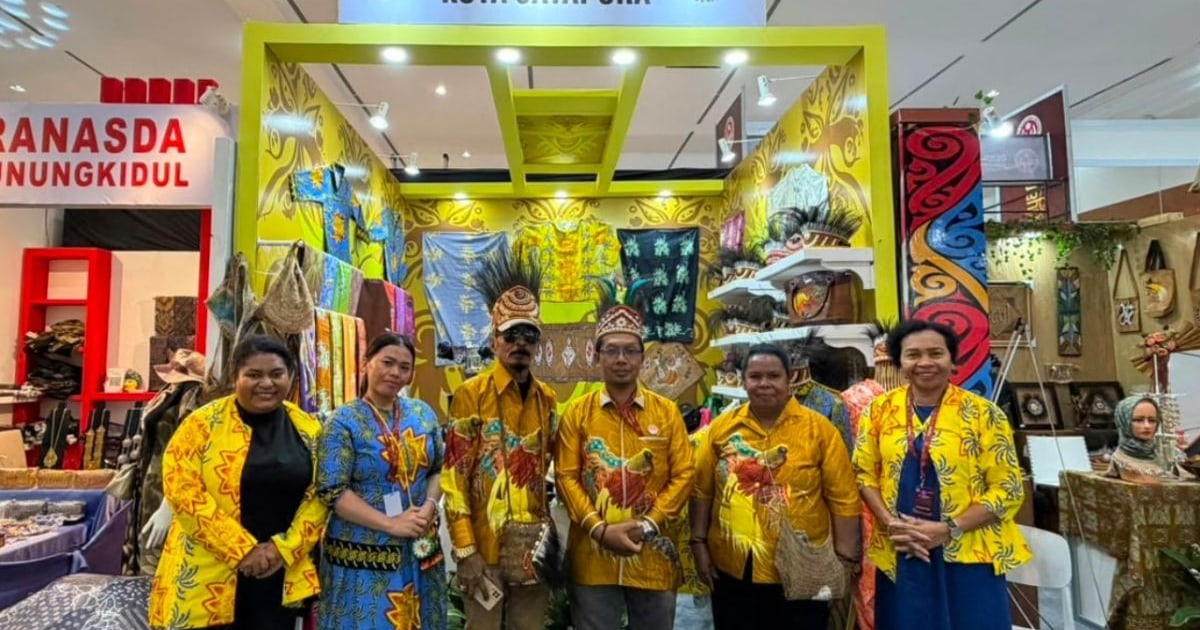 Dekranasda Jayapura Perkenalkan Batik Port Numbay di Ajang Kriyanusa